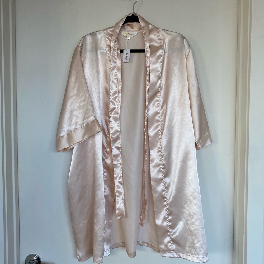 Light pink satin women’s robe, small/medium